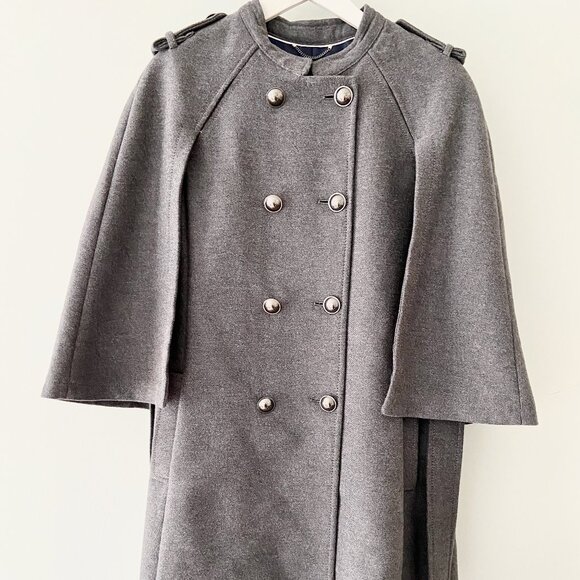 NWT BANANA REPUBLIC Grey Trench Coat with Cape - Size M - Picture 1 of 10